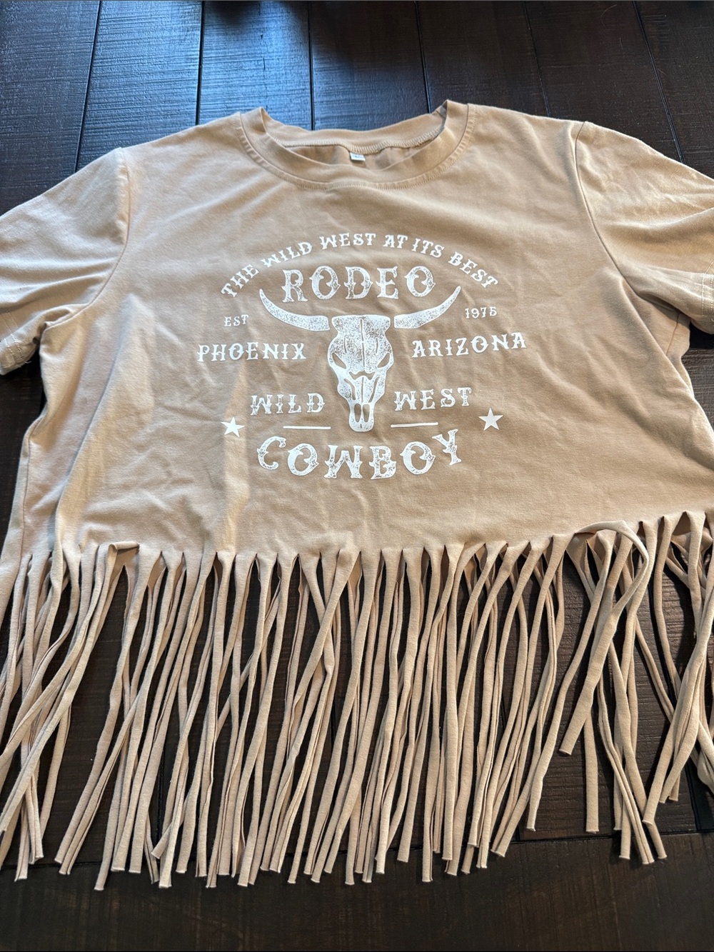 Women’s Fringe Graphic Tee - Beige Cowboy Rodeo size large